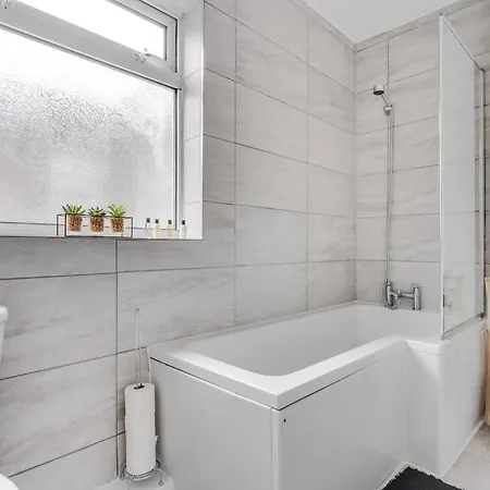 Liverpool 3 Bed House Exterior photo